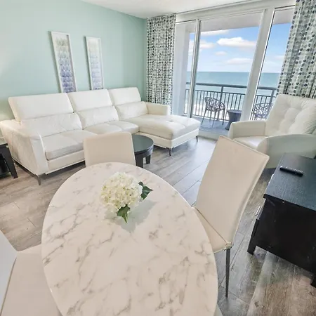 New Modern, Direct Oceanfront, Boardwalk, Views! Apartment